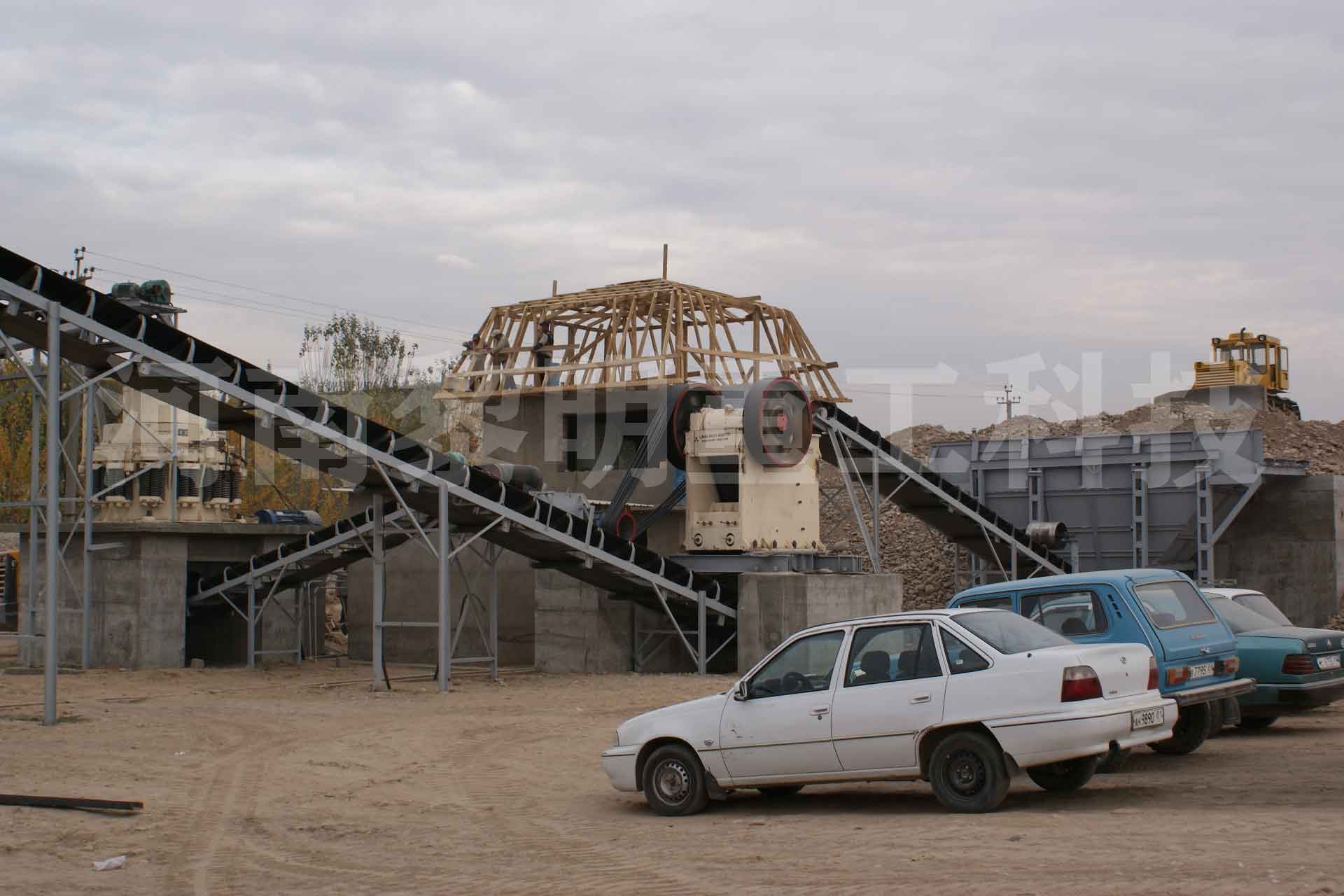 砂石粉碎機現場